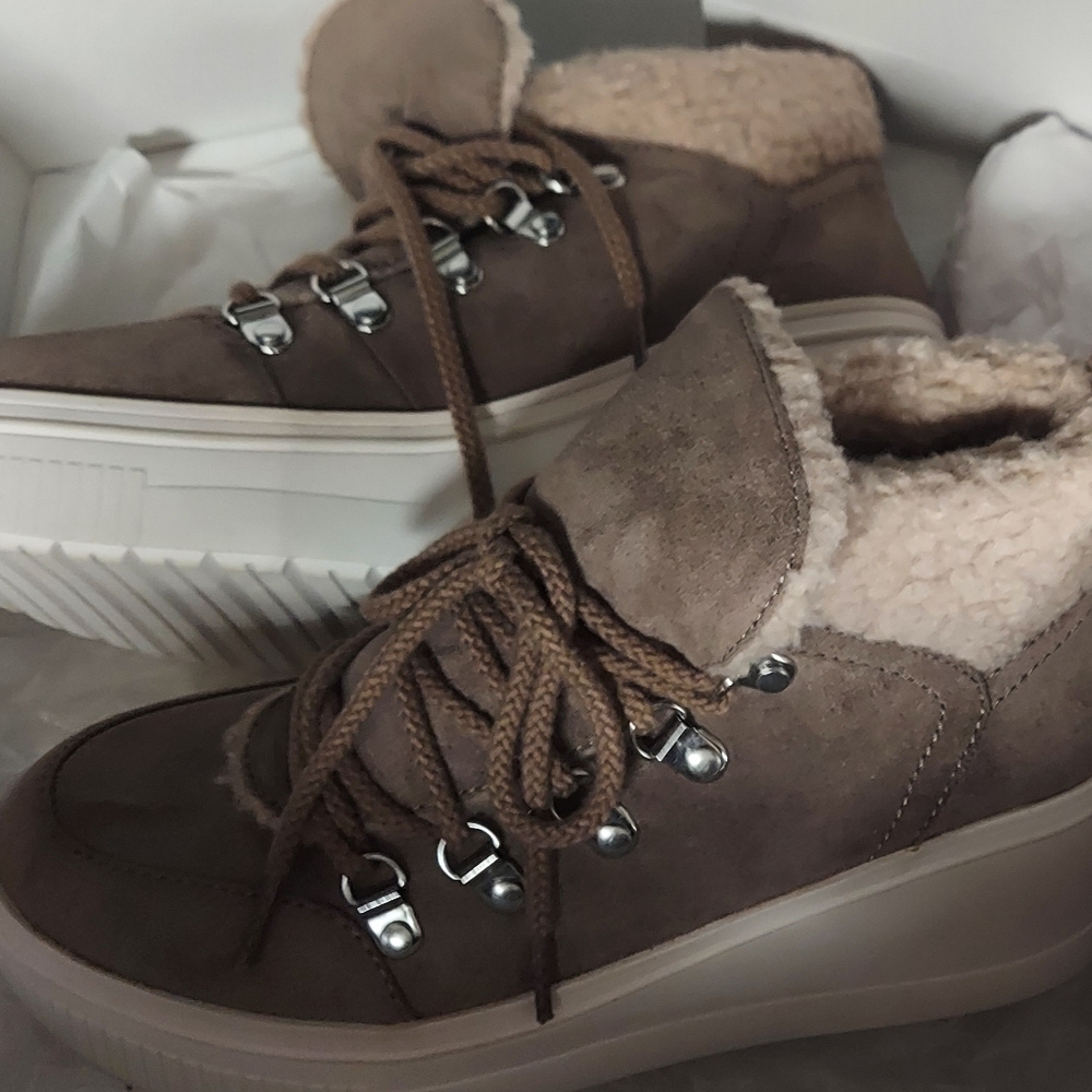 Madden girl super soft waterproof suede fleece lined x grip bottom lace up booti